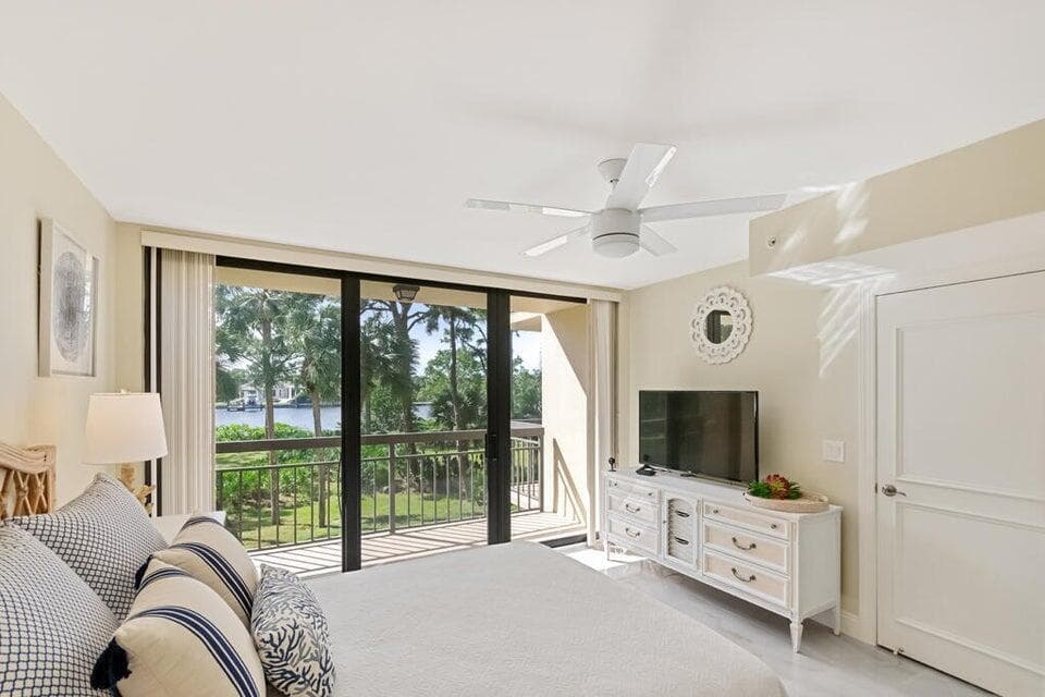 2101 Marina Isle Way 203 photo 15