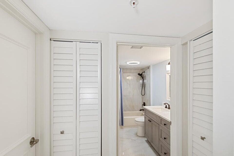 2101 Marina Isle Way 203 photo 19