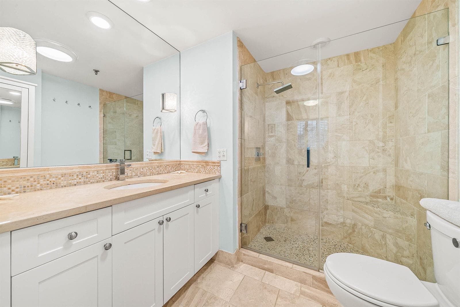 11370 Twelve Oaks Way 418 photo 24