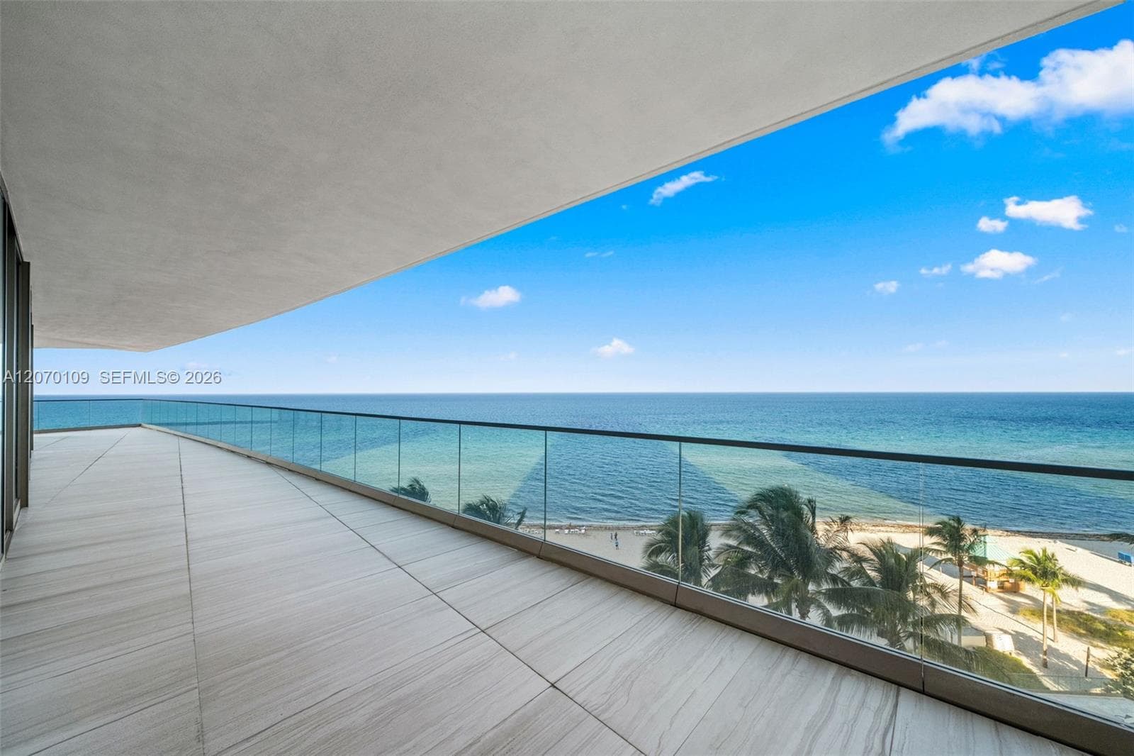 18975 Collins Ave 600 photo 23
