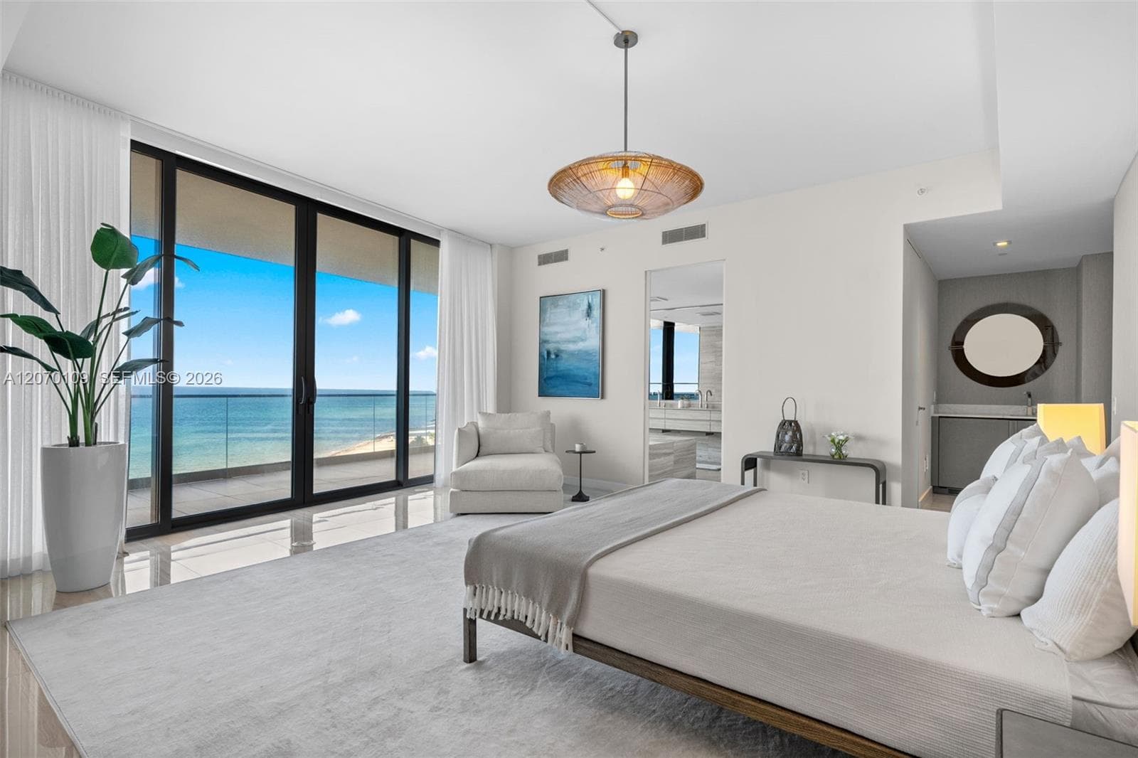 18975 Collins Ave 600 photo 13