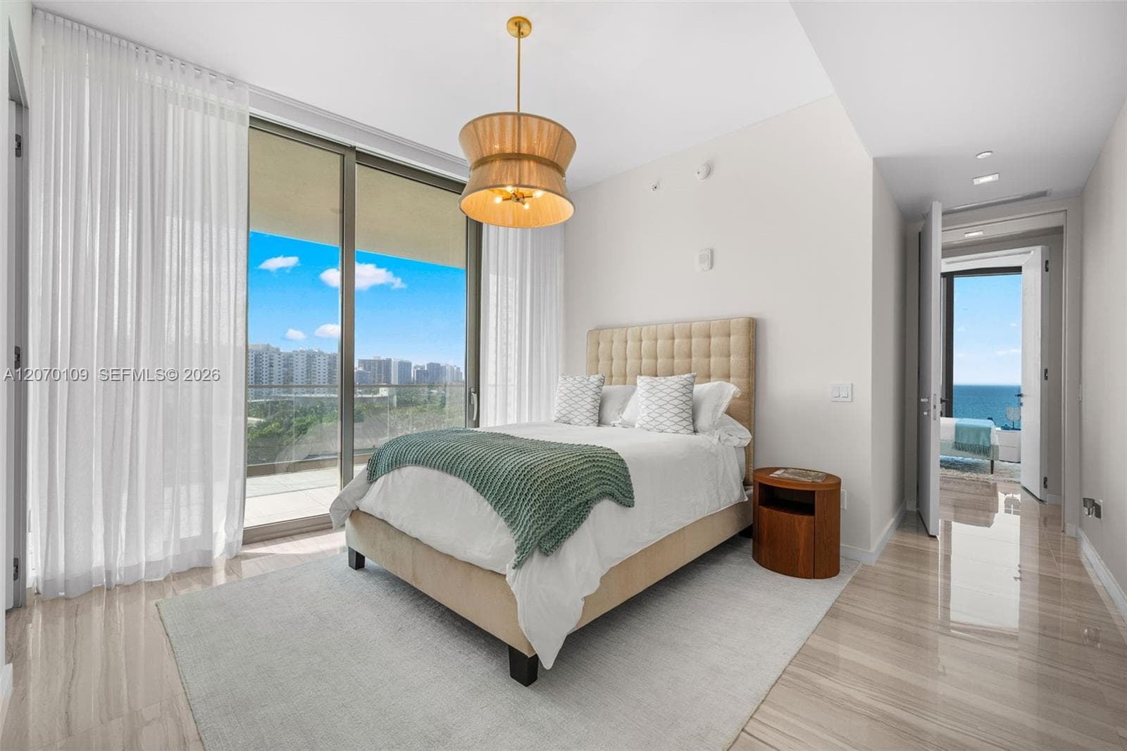 18975 Collins Ave 600 photo 22
