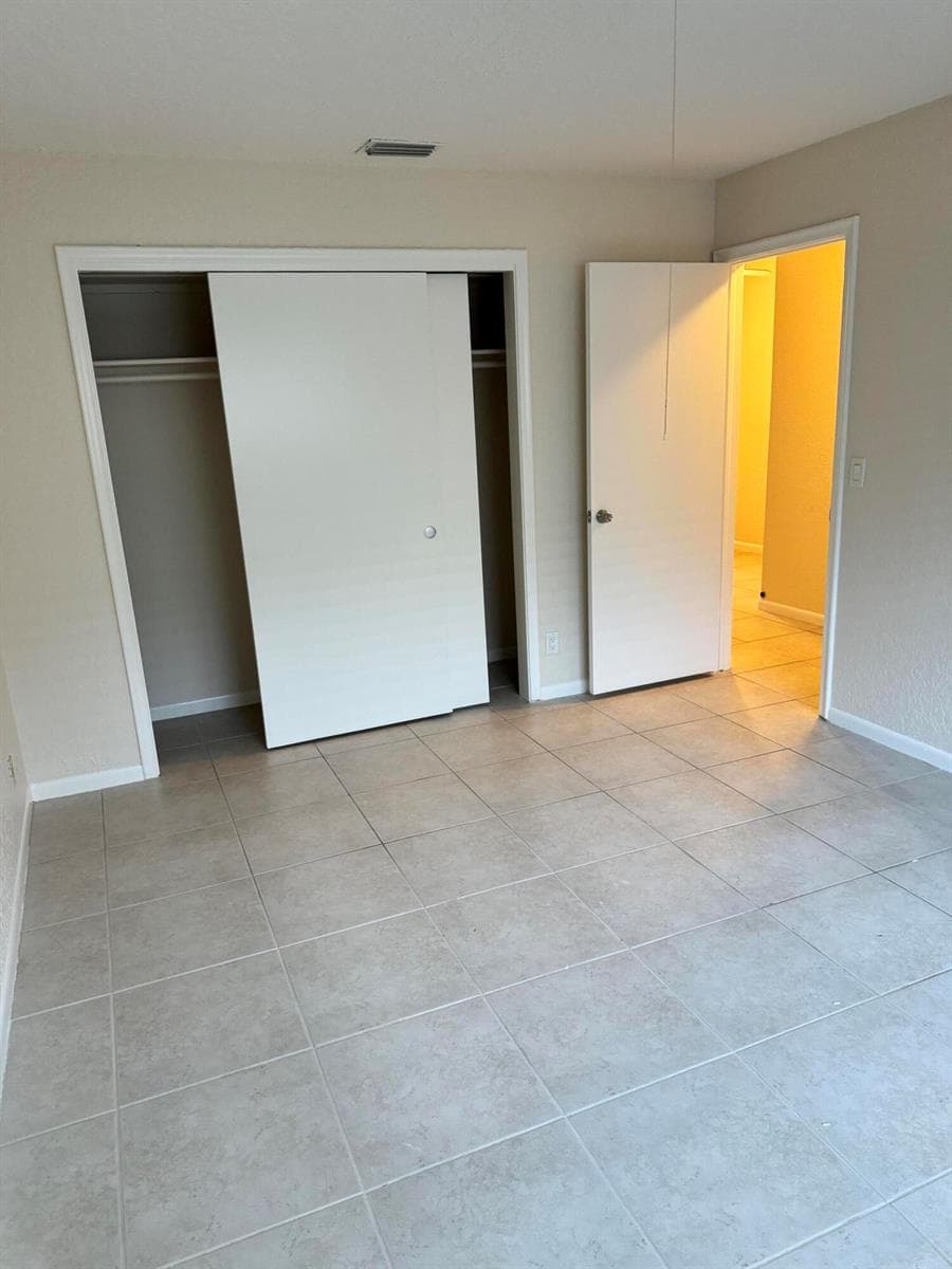 220 CROTON Avenue 210 photo 8