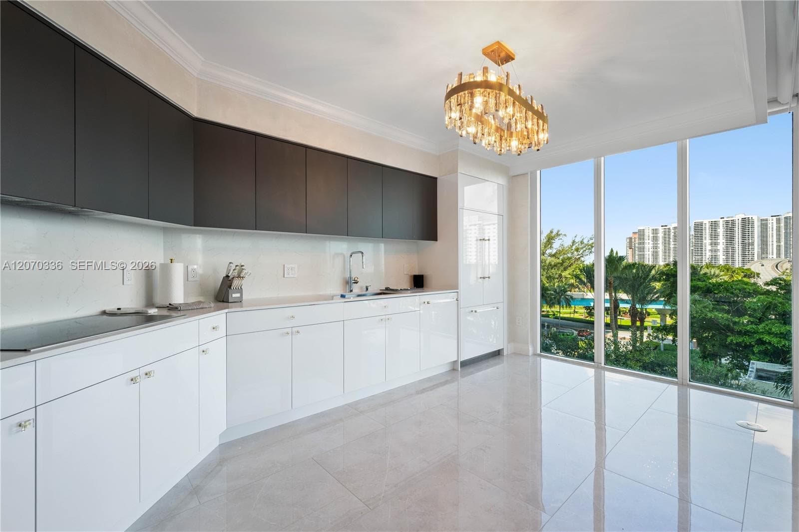 19111 Collins Ave 403 photo 19