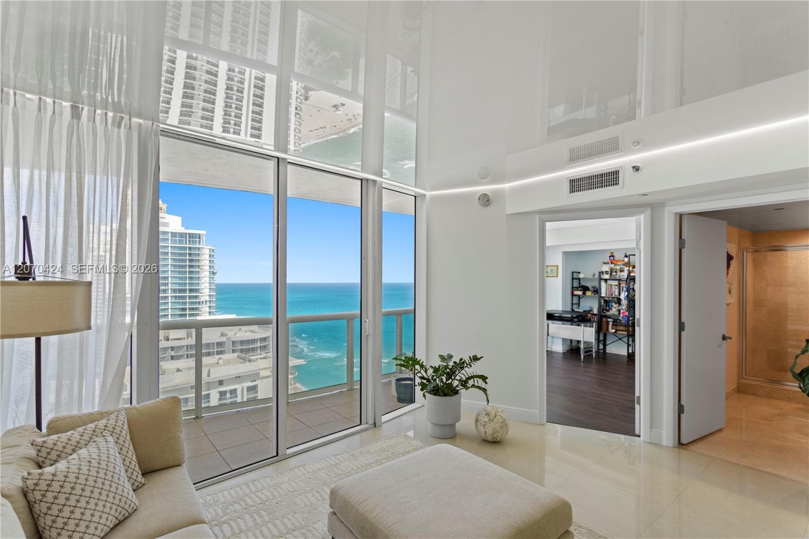 17201 Collins Ave 3502 photo 2
