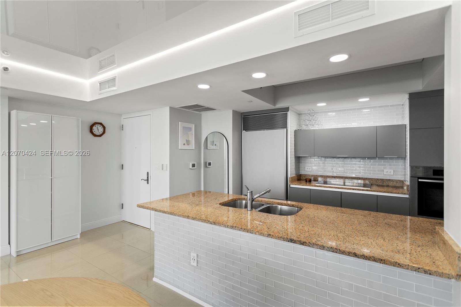 17201 Collins Ave 3502 photo 9