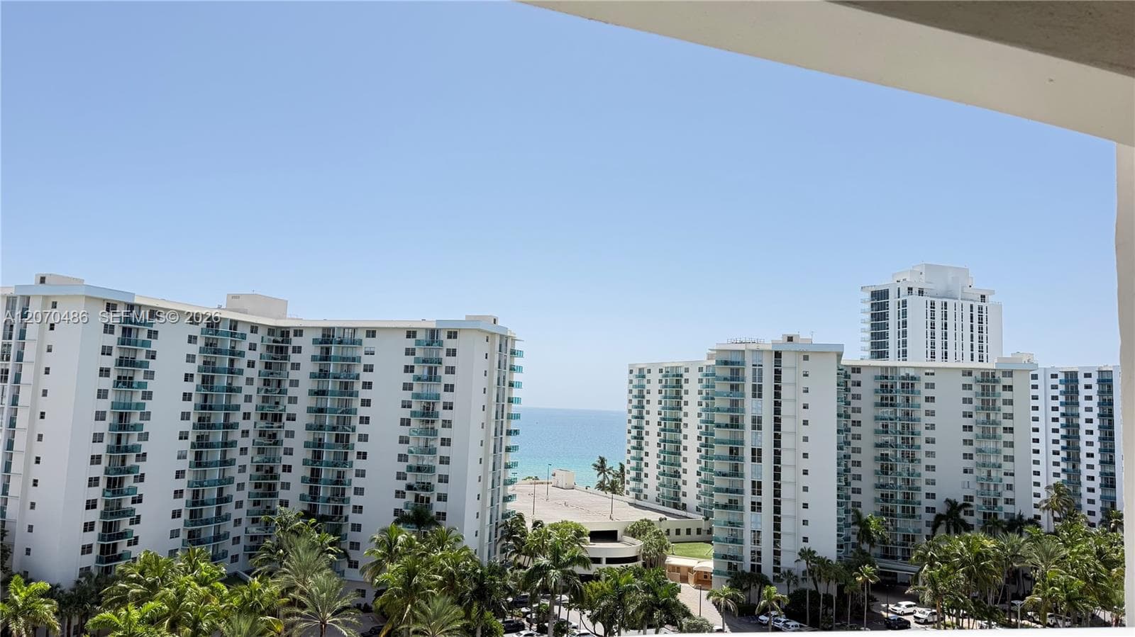3800 S Ocean Dr 1118 photo 22