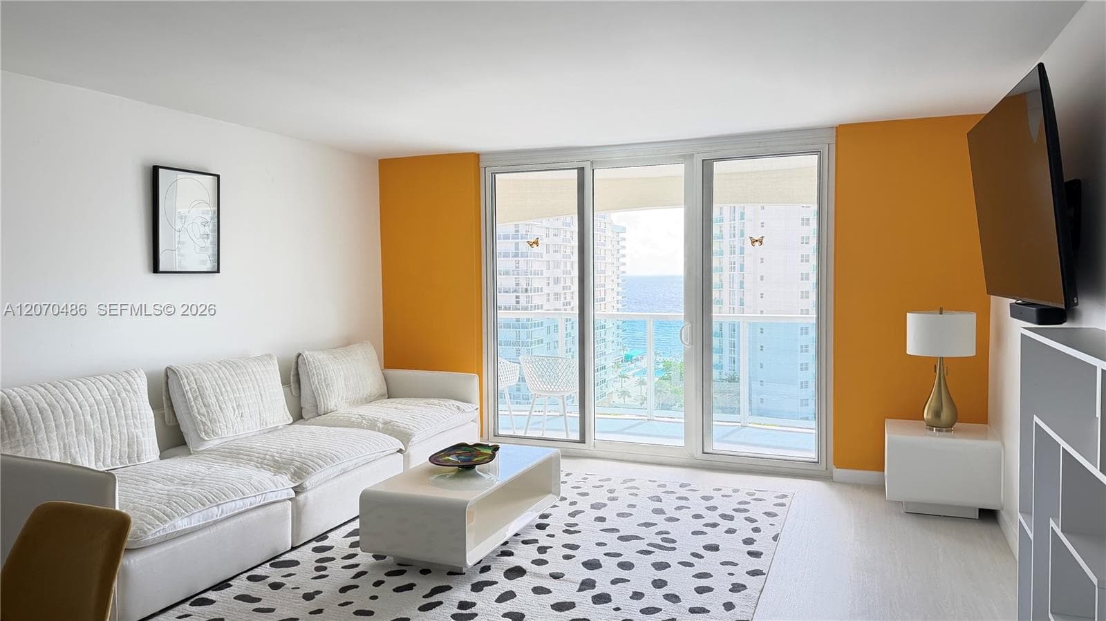 3800 S Ocean Dr 1118 photo 1