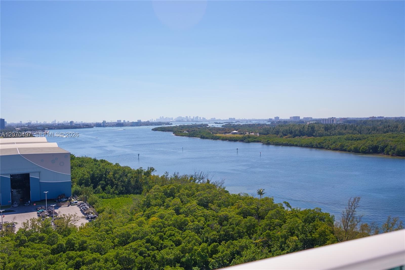 100 Bayview Dr 1626 photo 2