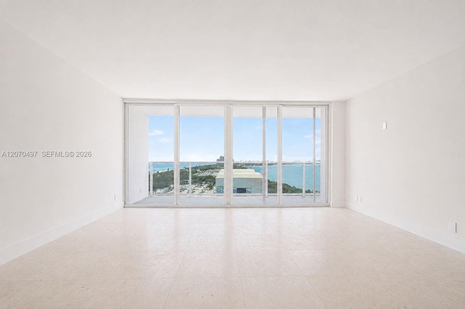 100 Bayview Dr 1626 photo 6