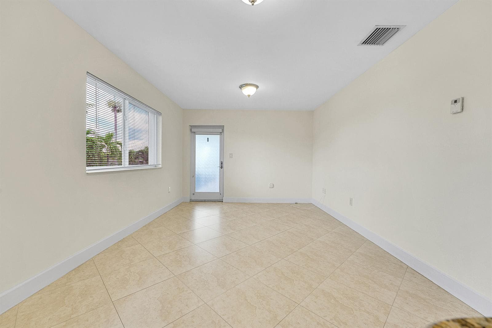 410 SW 15TH Street 202 photo 5