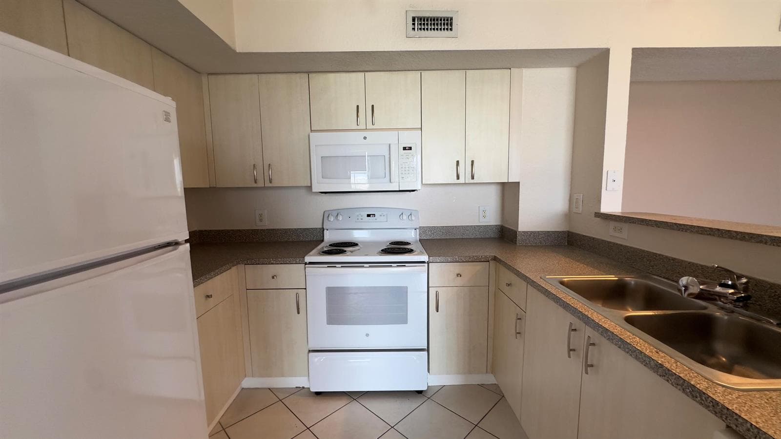 1801 N FLAGLER Drive 630 photo 4