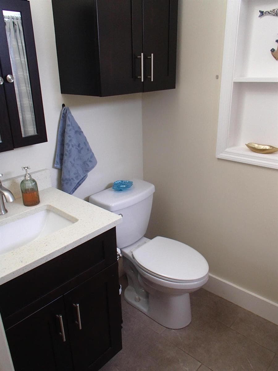 5321 MONTEGO Circle photo 9