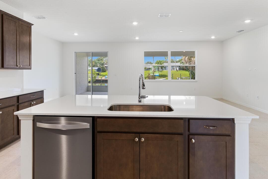 798 SE Seahouse Drive photo 25