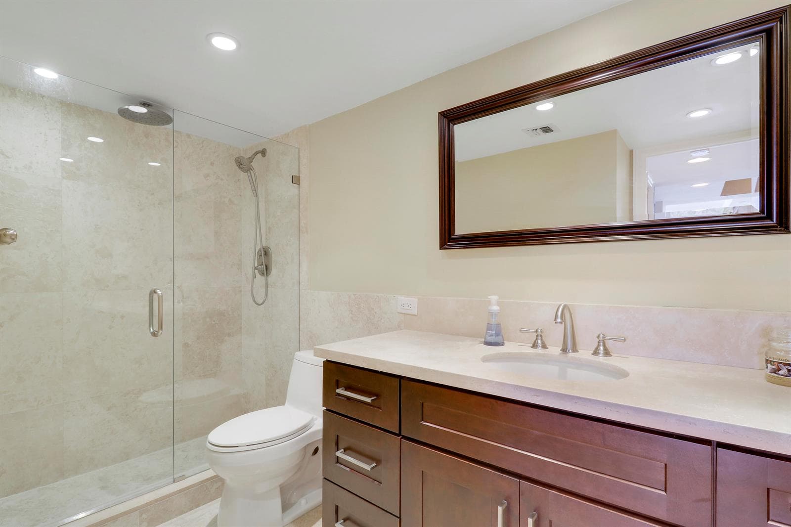 5510 N OCEAN Drive 4C photo 25