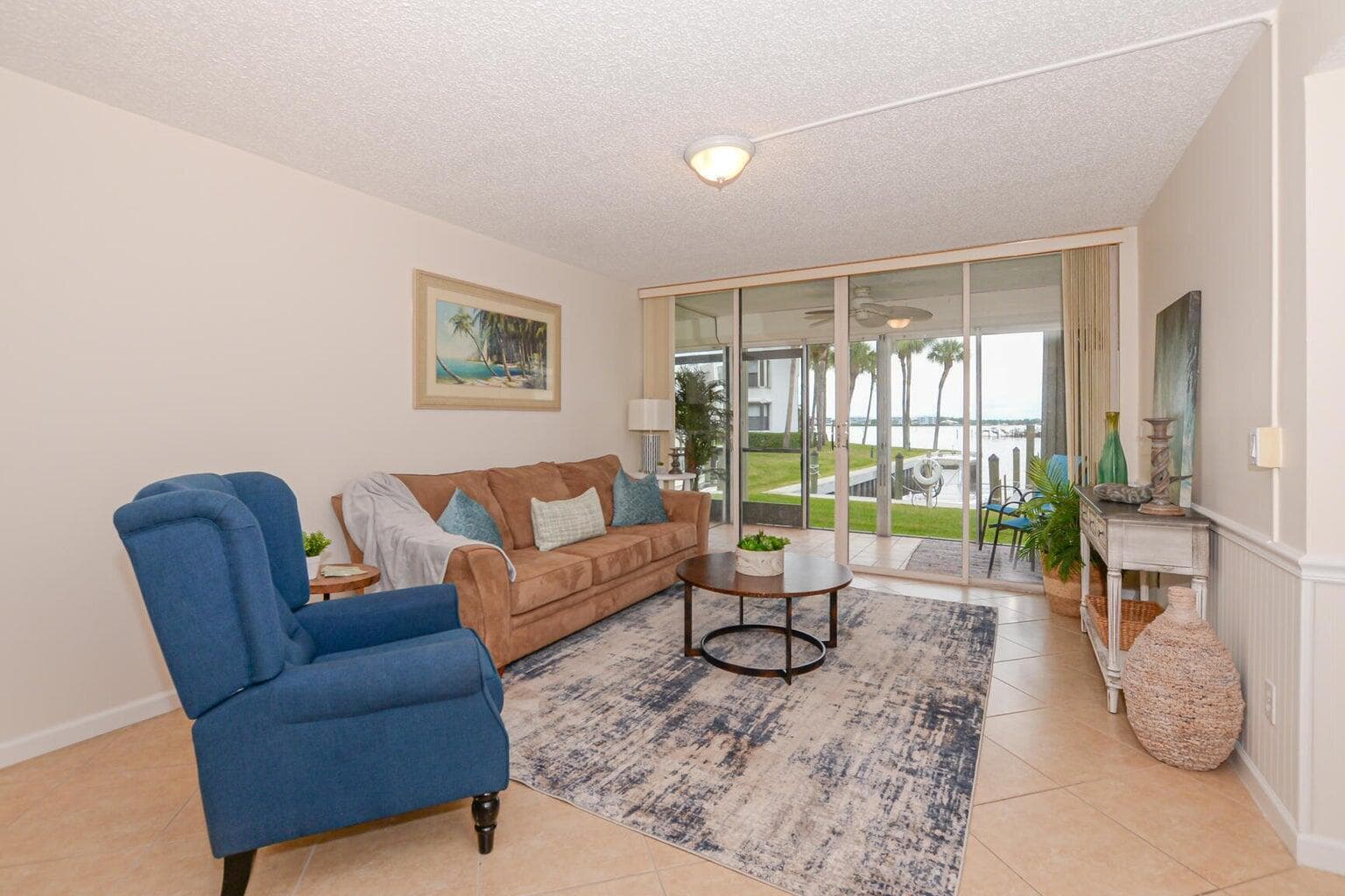 1950 SW PALM CITY Road 12-103 photo 10