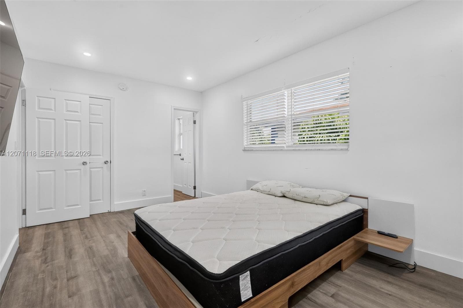 2100 Diana Dr 310 photo 12