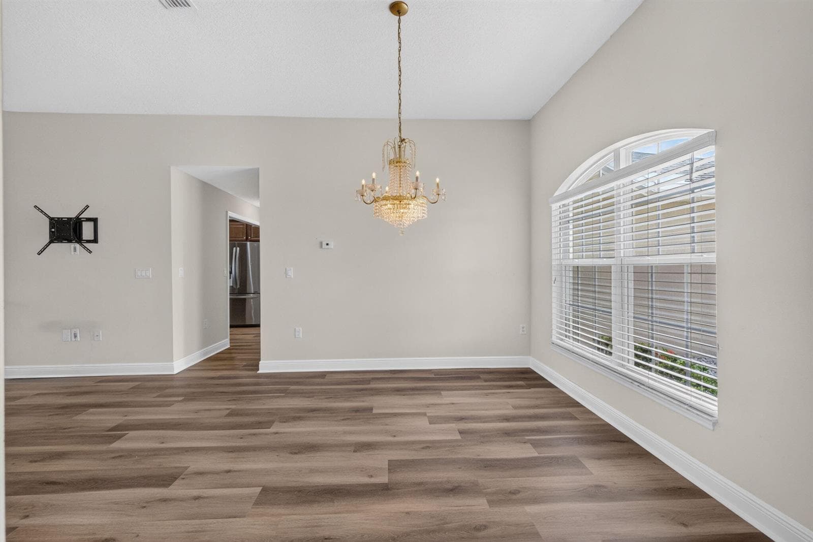 5852 NW Ethel Court photo 13