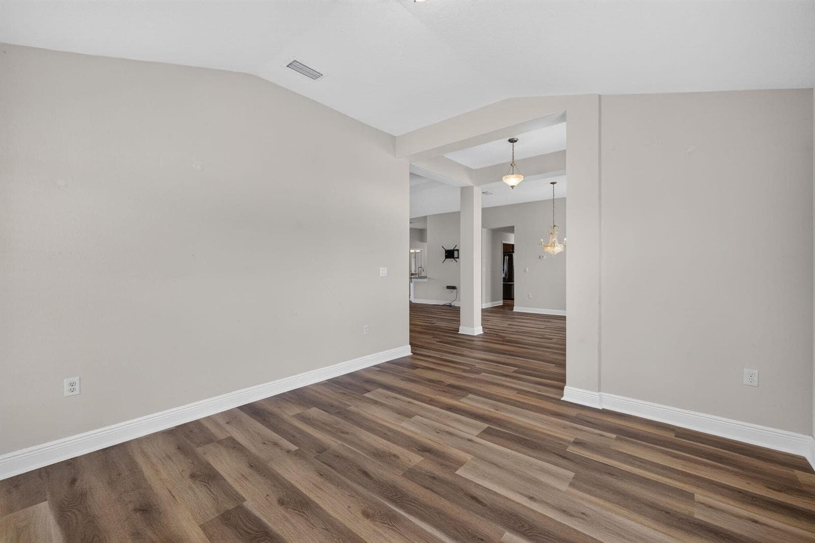 5852 NW Ethel Court photo 21