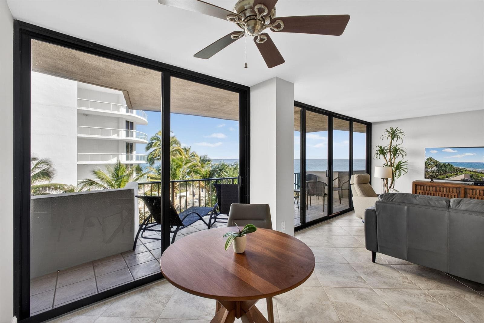 4200 N Ocean Drive 1-406 photo 12