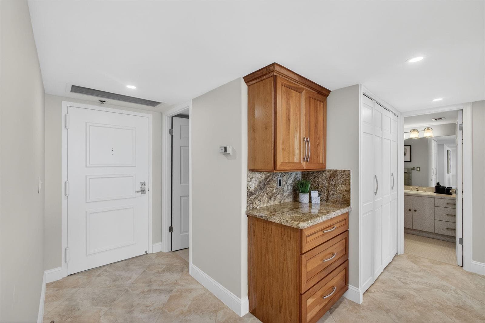 4200 N Ocean Drive 1-406 photo 7