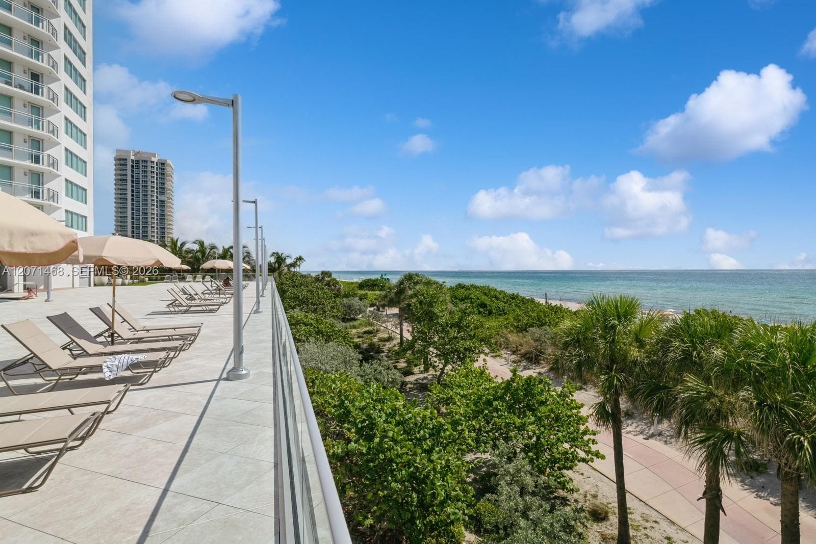 7135 Collins Ave 1125 photo 1