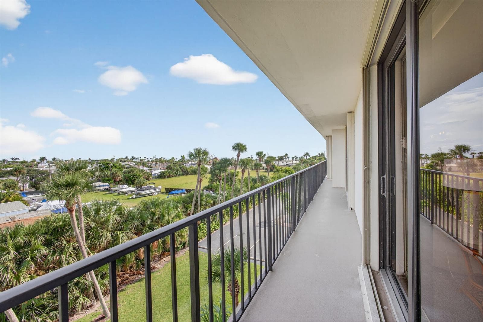 5059 N Hwy A1A 406 photo 18