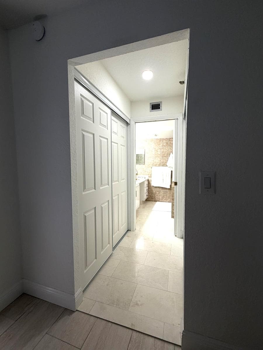 20 ROYAL PALM Way 3020 photo 15