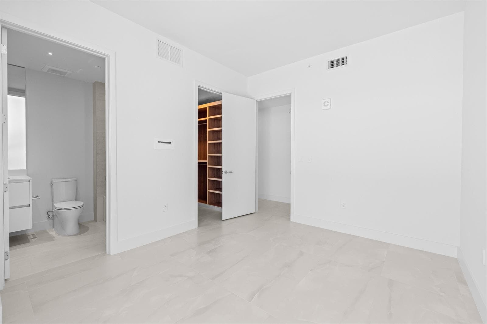 305 BRINY Avenue 406 photo 17