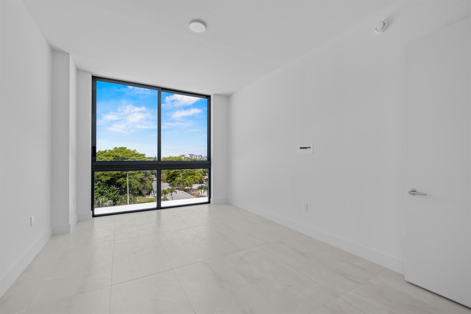 305 BRINY Avenue 406 photo 20