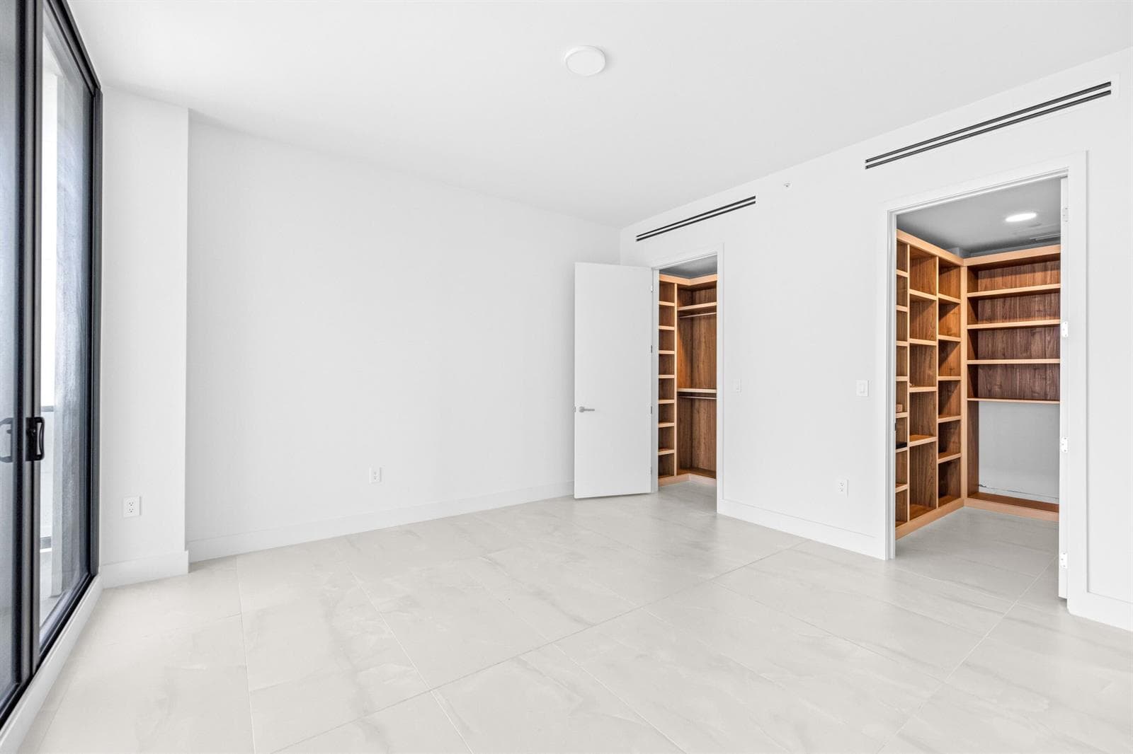 305 BRINY Avenue 406 photo 11