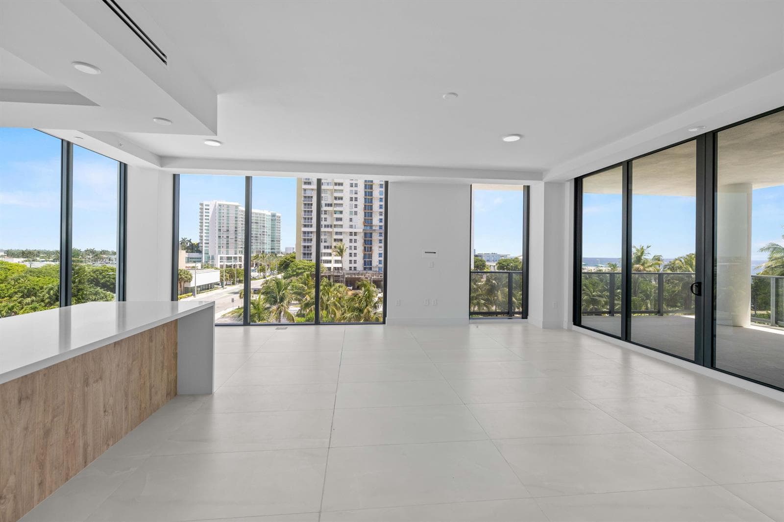 305 BRINY Avenue 406 photo 4