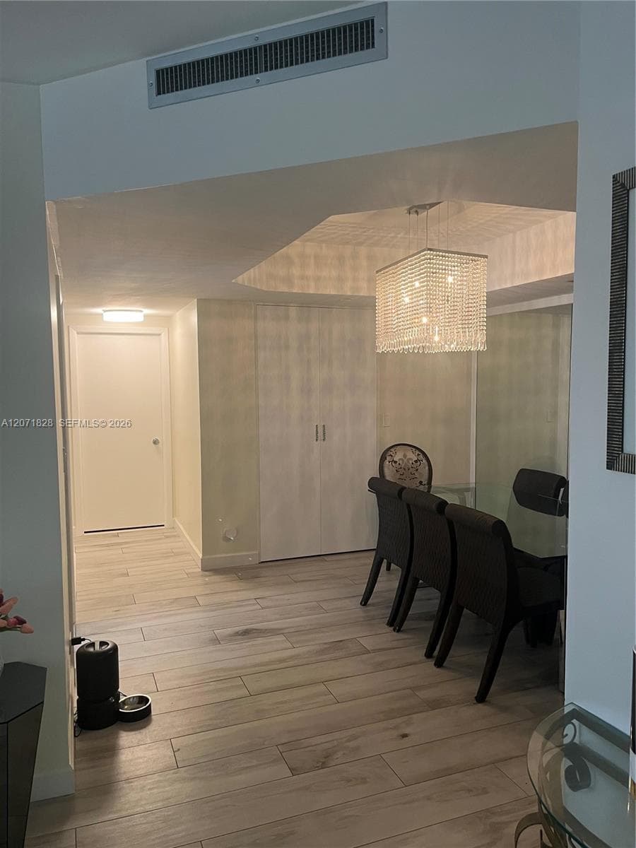 20191 E Country Club Dr 503 photo 21