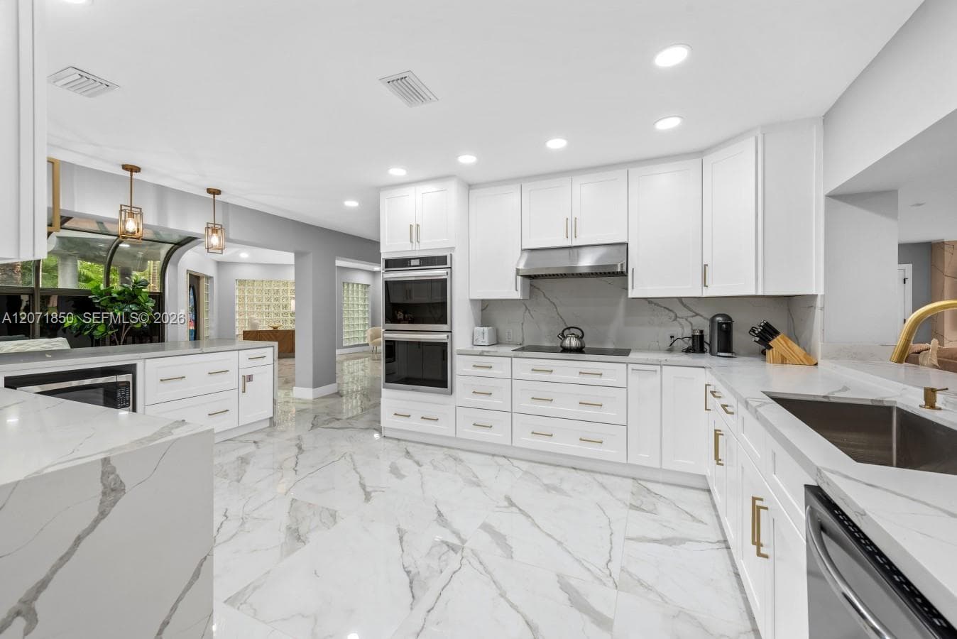 1030 SW 14th Ter photo 12