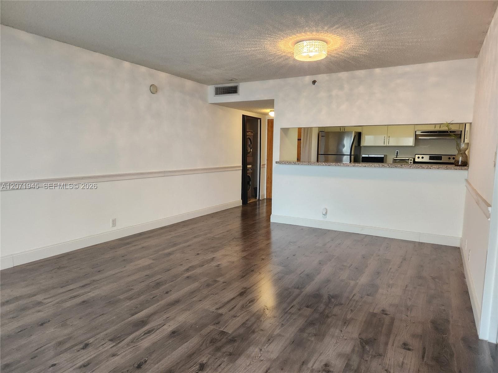 7601 E Treasure Dr 1501 photo 17