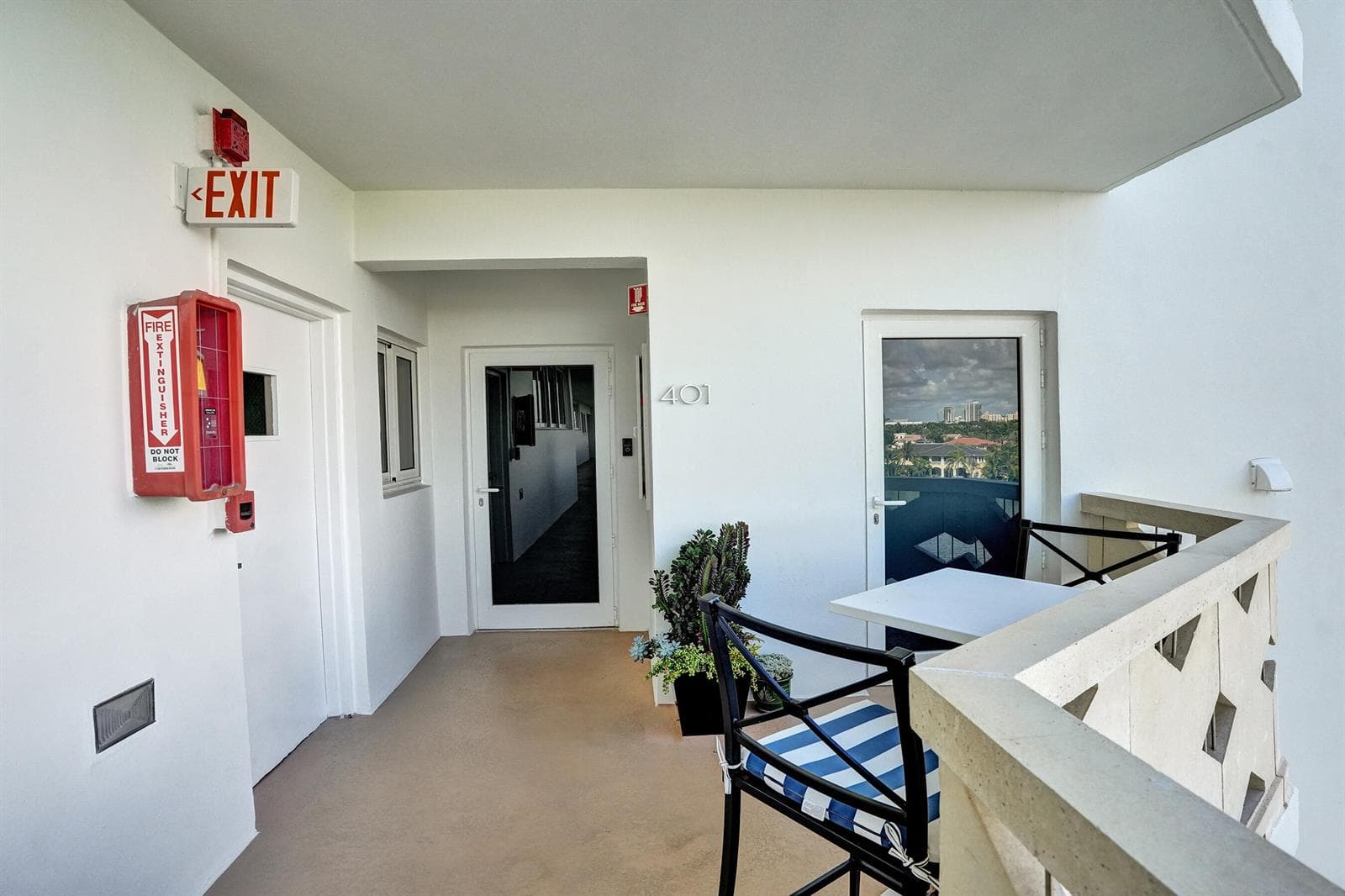 333 Sunset Drive 401 photo 8