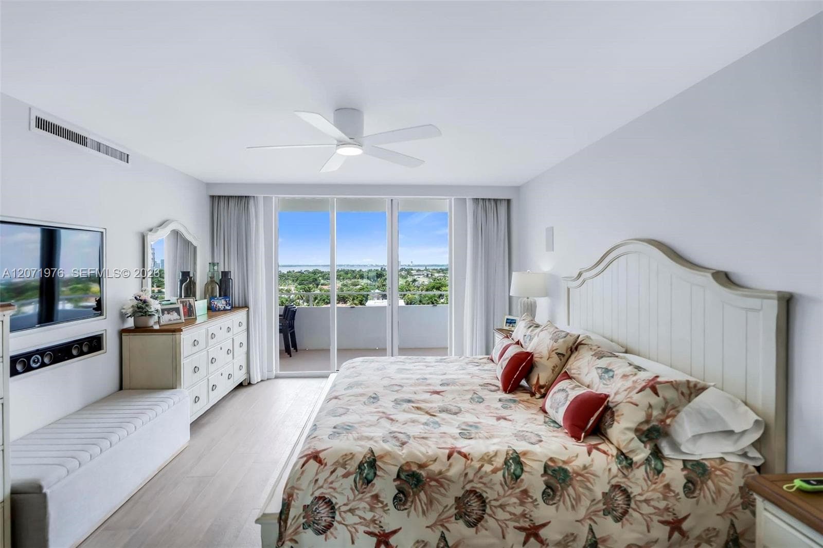 5600 Collins Ave 11S photo 19