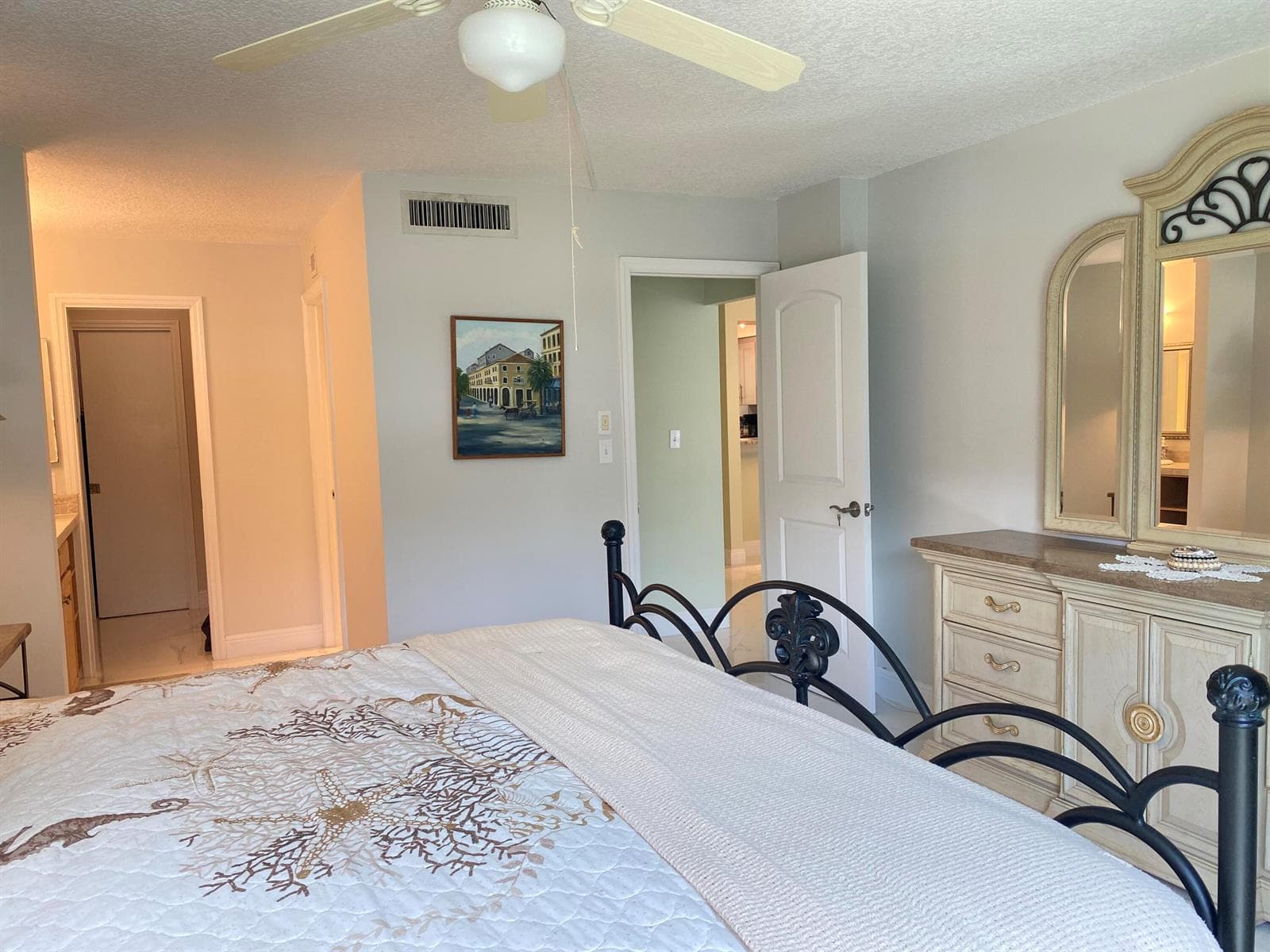 2 Royal Palm Way 101 photo 12