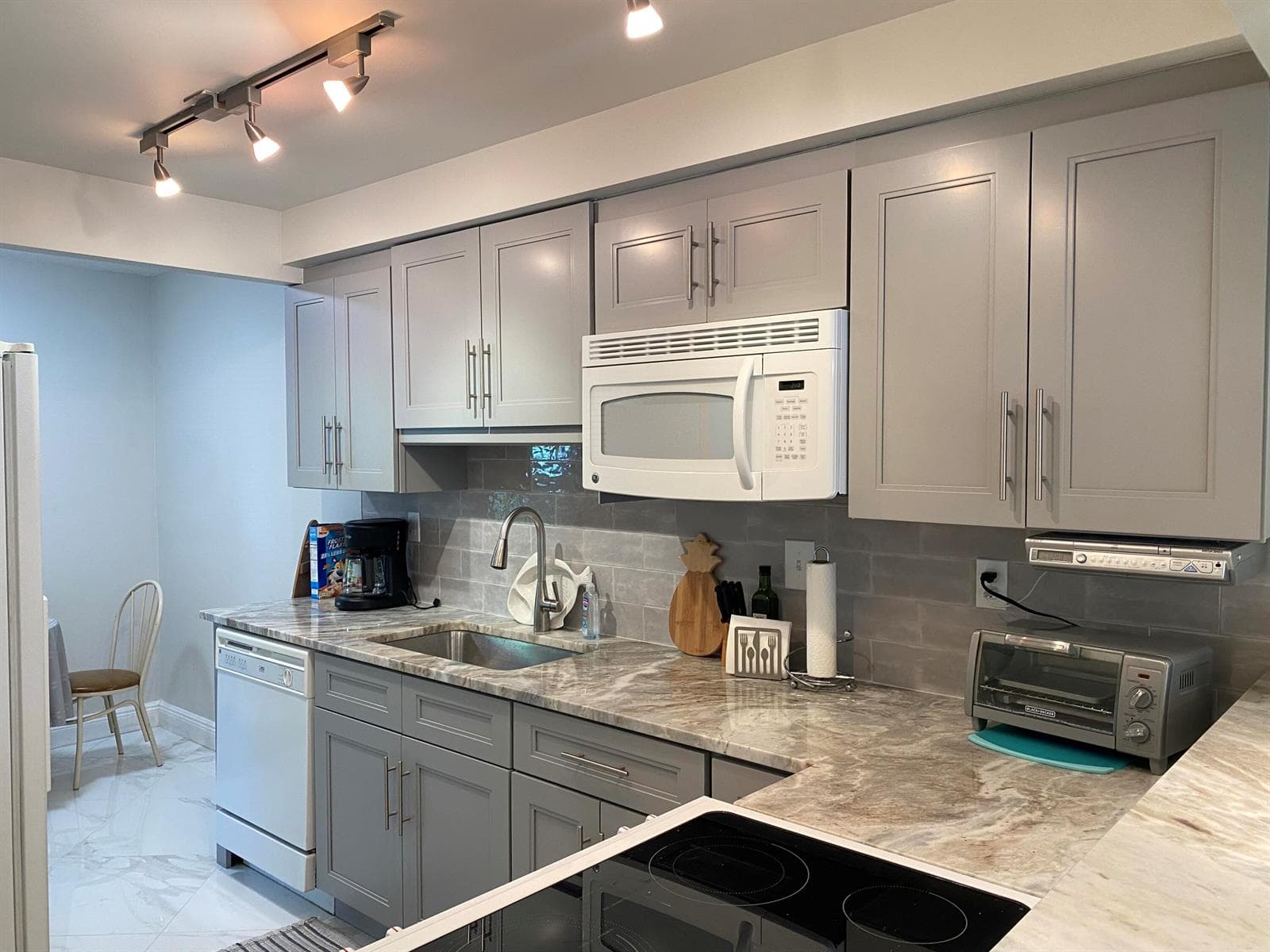 2 Royal Palm Way 101 photo 7