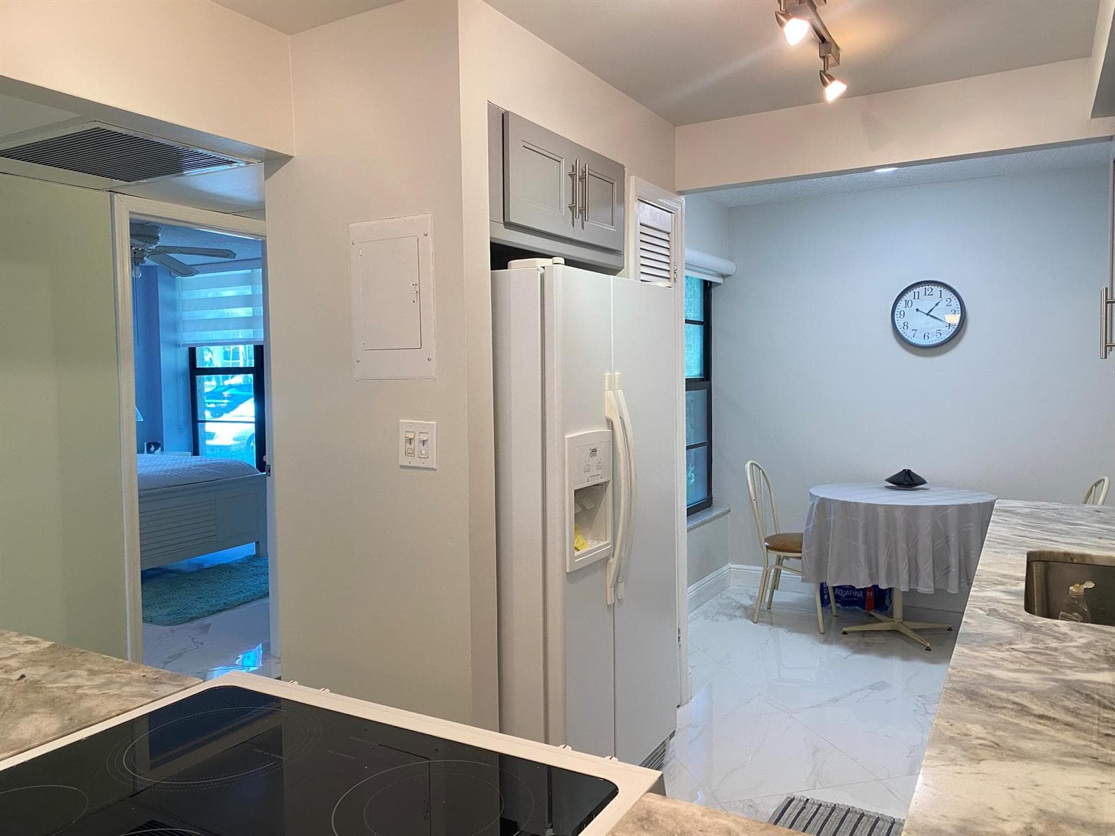 2 Royal Palm Way 101 photo 19