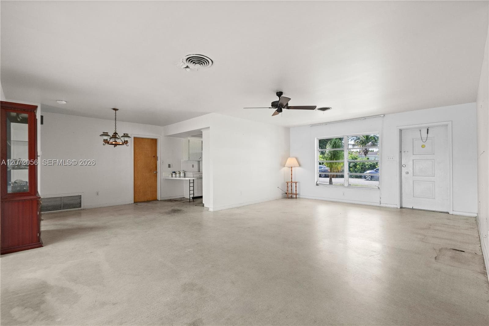 216 SW Cabana Point Cir photo 8