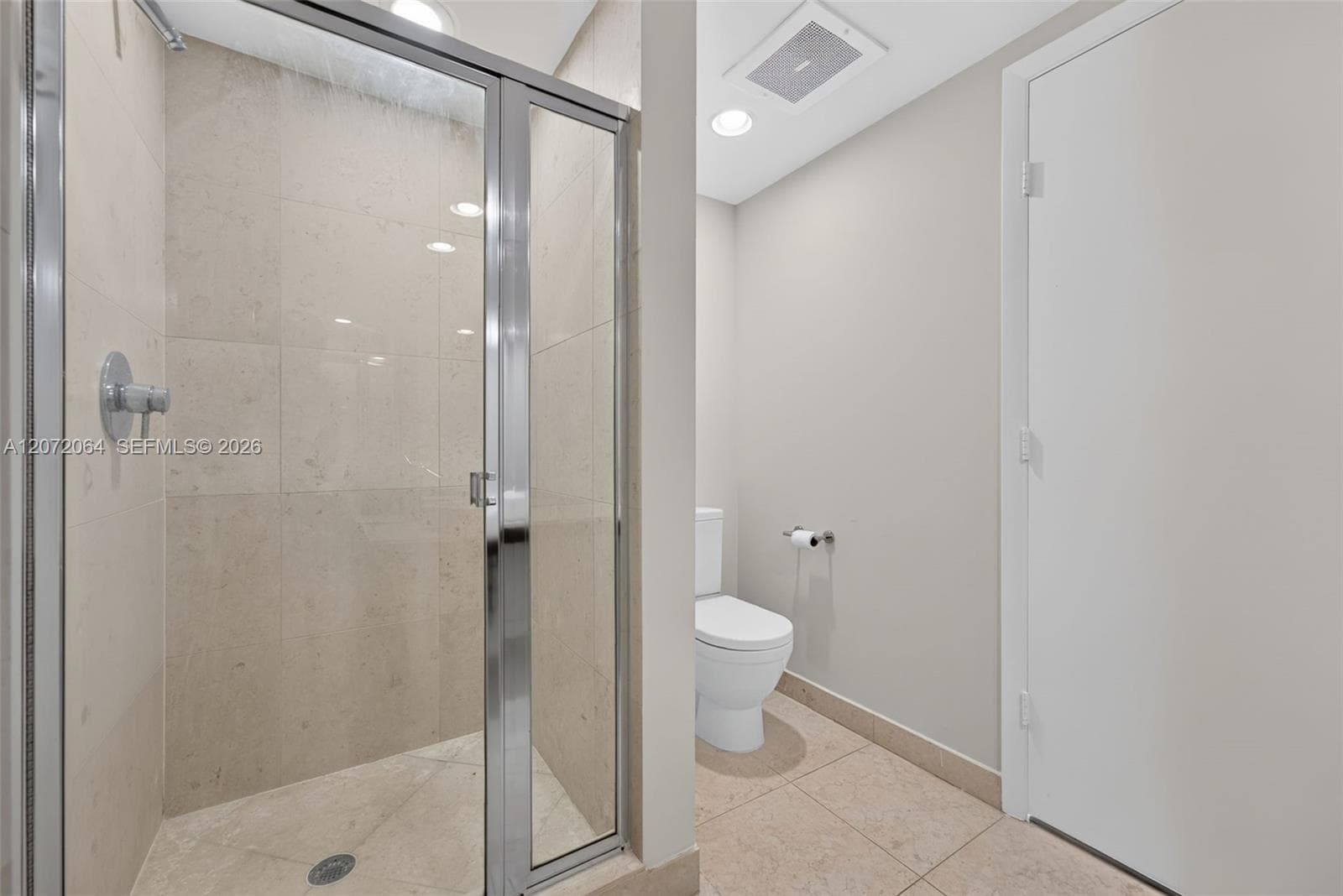 465 Brickell Ave 419 photo 17