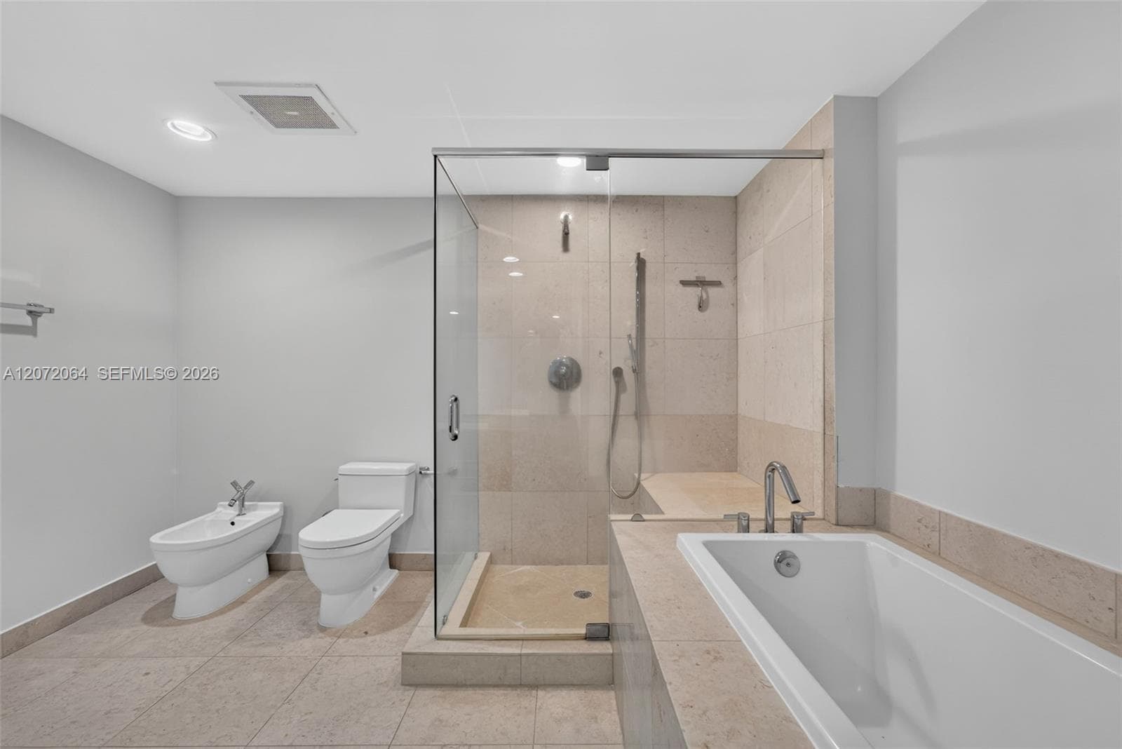 465 Brickell Ave 419 photo 10