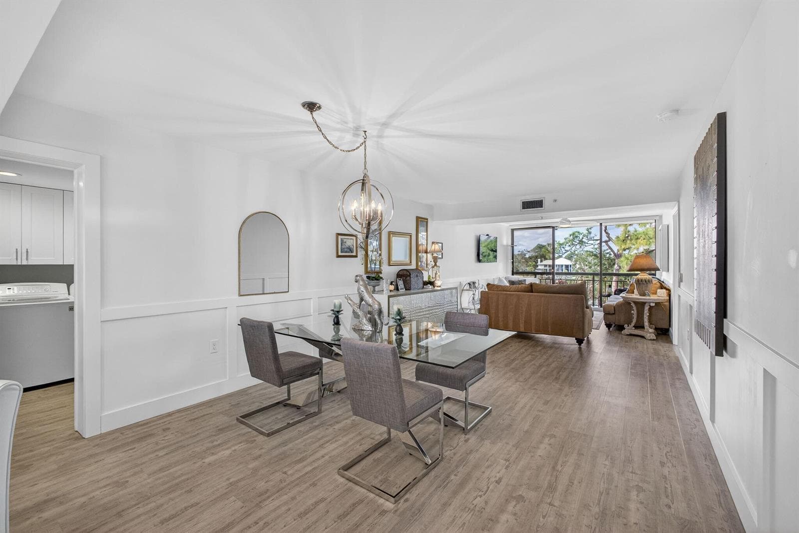 1901 MARINA ISLE Way 304 photo 16