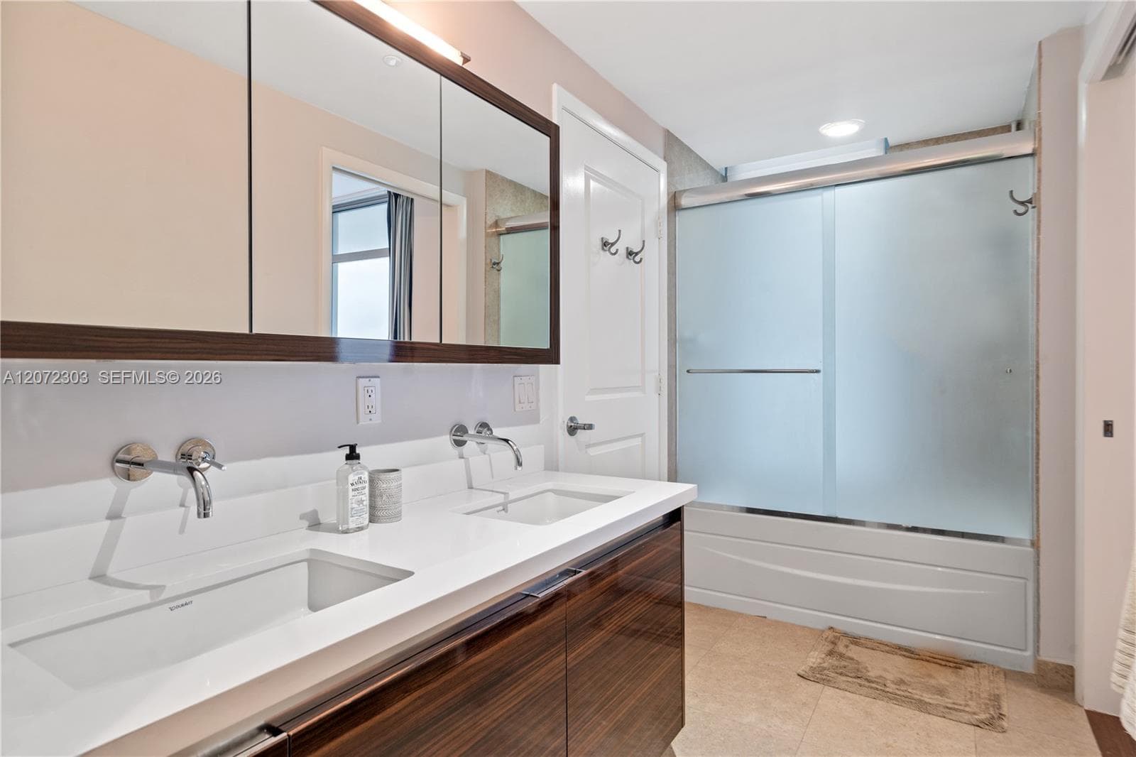 3737 Collins Ave S-701 photo 17