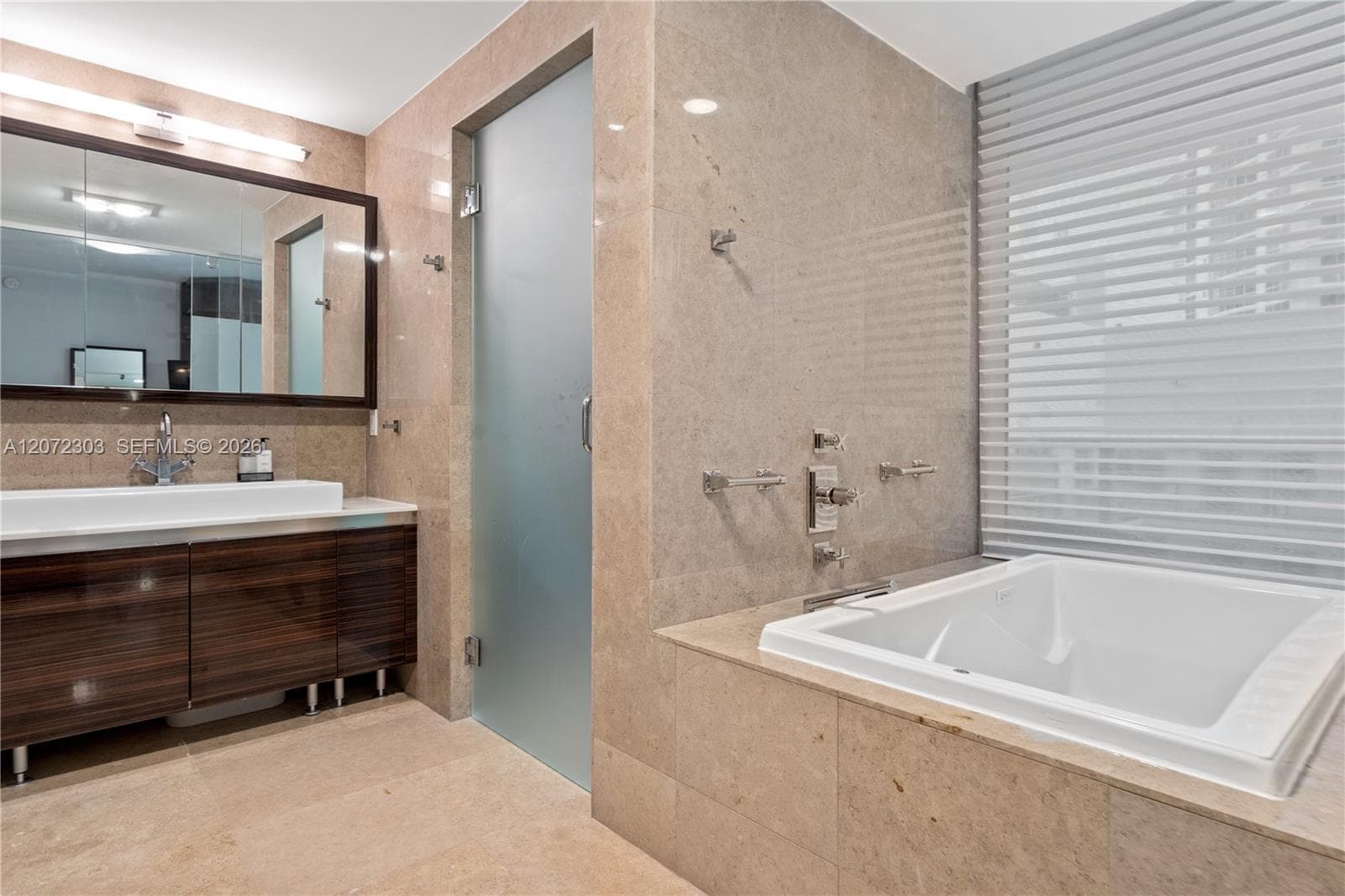 3737 Collins Ave S-701 photo 16