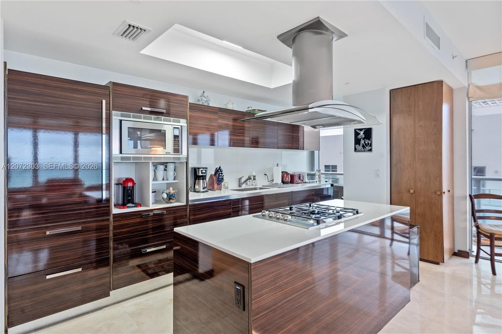 3737 Collins Ave S-701 photo 12