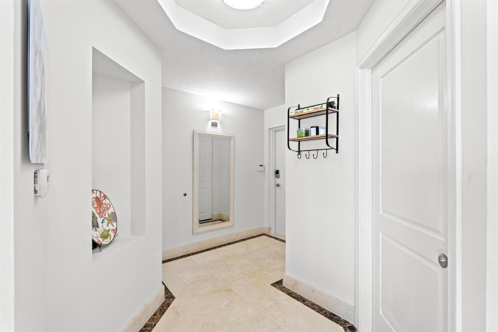 309 E OCEAN Avenue 304 photo 17
