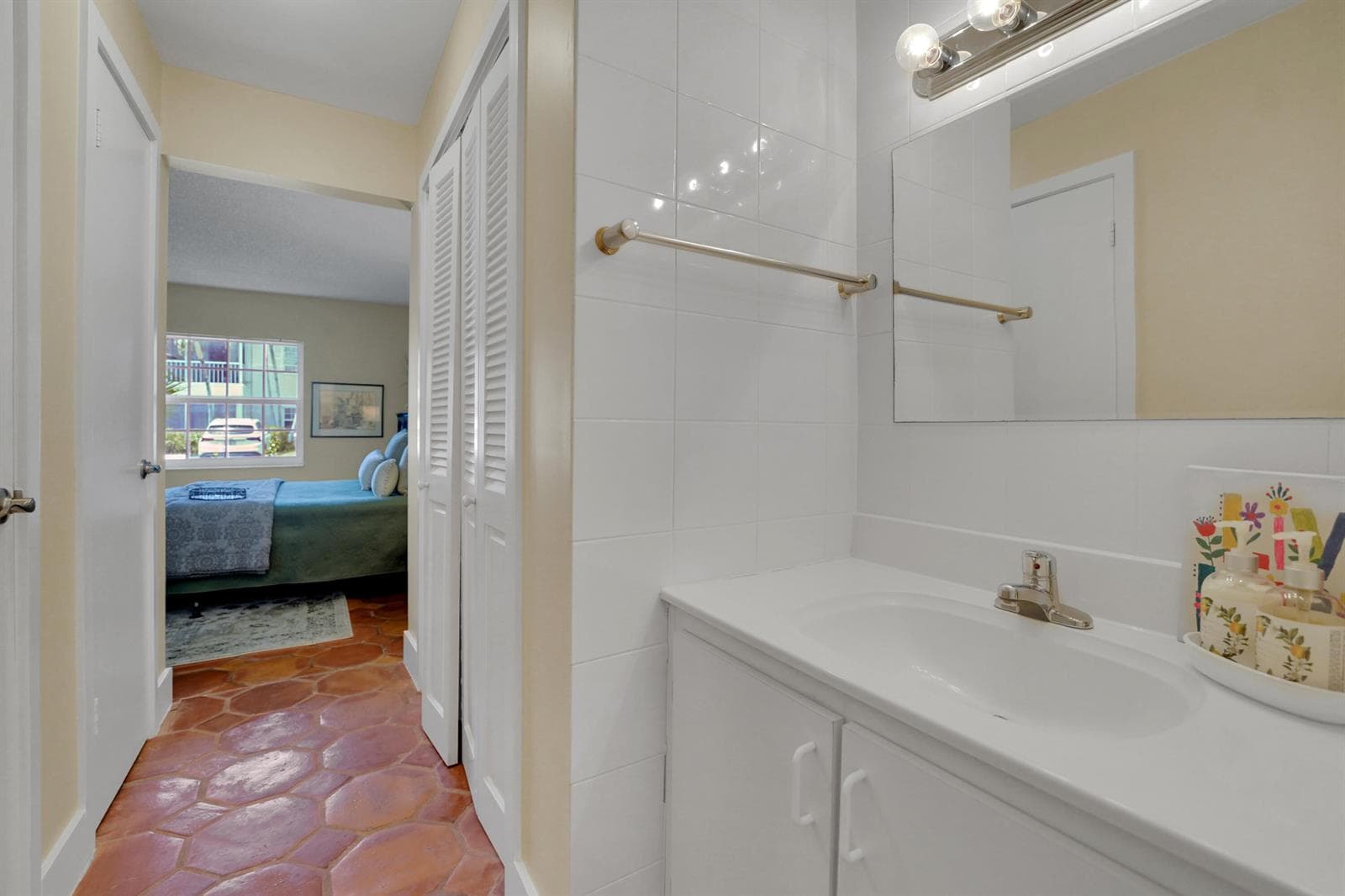 6473 BAY CLUB Drive 1 photo 17
