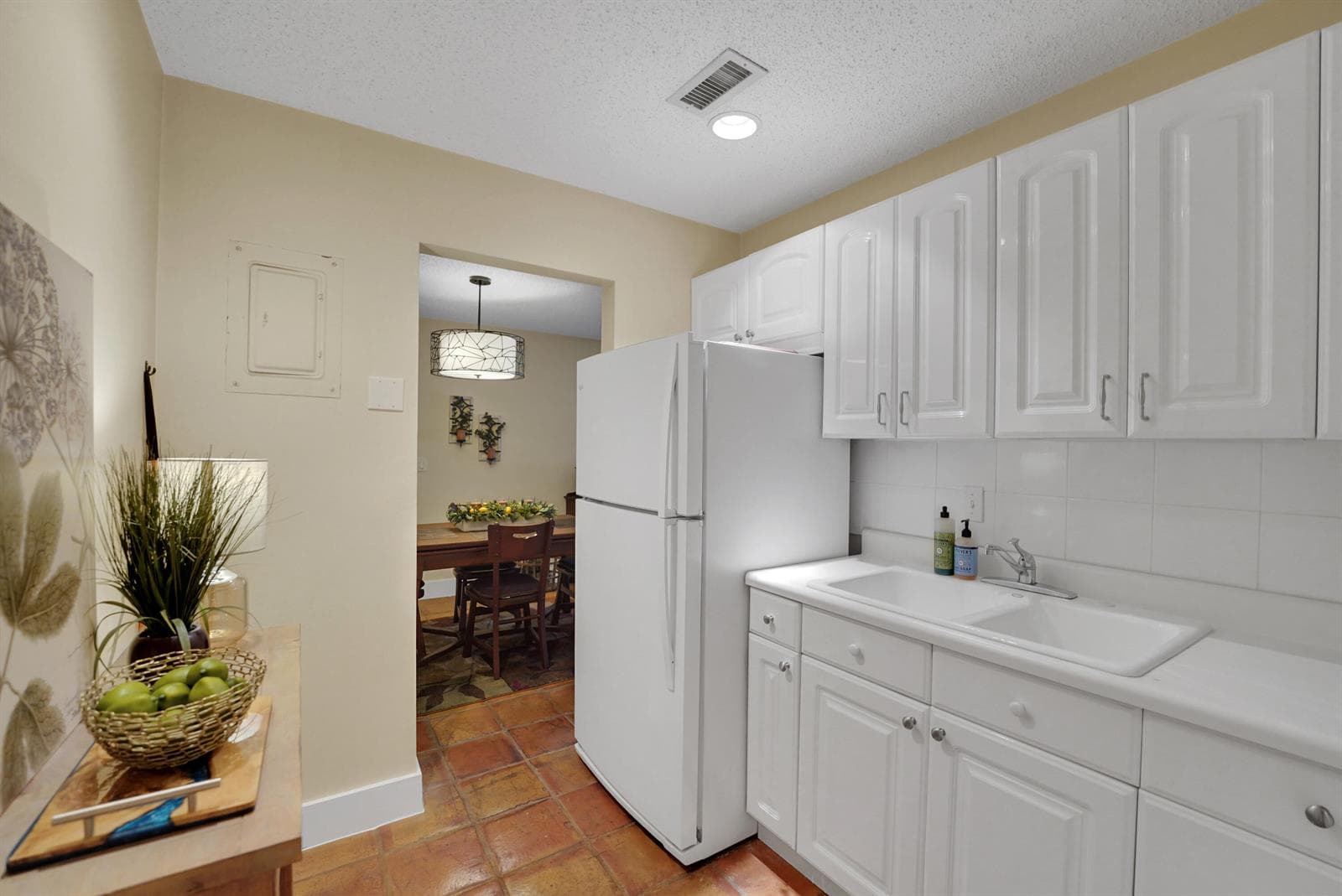 6473 BAY CLUB Drive 1 photo 11